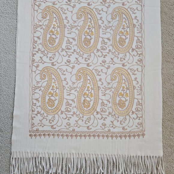 NWOT Ivory Scarf with Gold Embroidery Indian Bollywood Paisley Chain Link - Picture 11 of 14